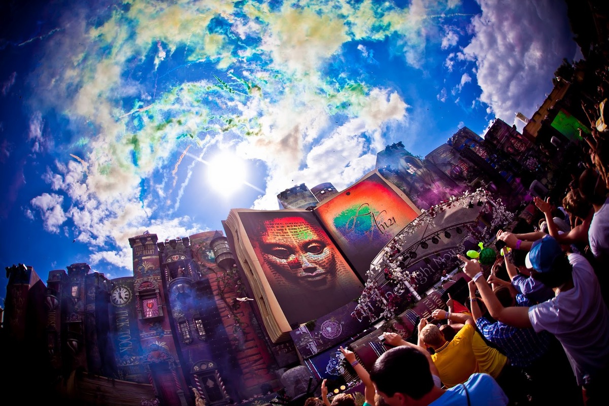 Tomorrowland is the tomorrow thst you shouldn't miss!